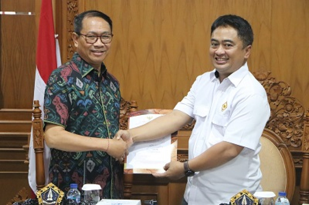 Plt. Bupati Suiasa Terima Entry Meeting BPK RI Perwakilan Bali